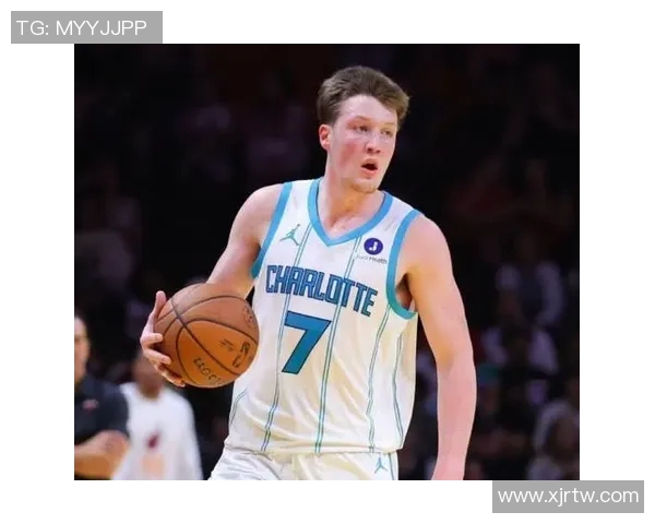 黄蜂队夺联盟第一!球员士气高涨,球迷纷纷狂欢 黄蜂队夺联盟第一!球员士气高涨,球迷纷纷狂欢